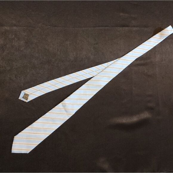 Hugo boss tie - Picture 3 of 5